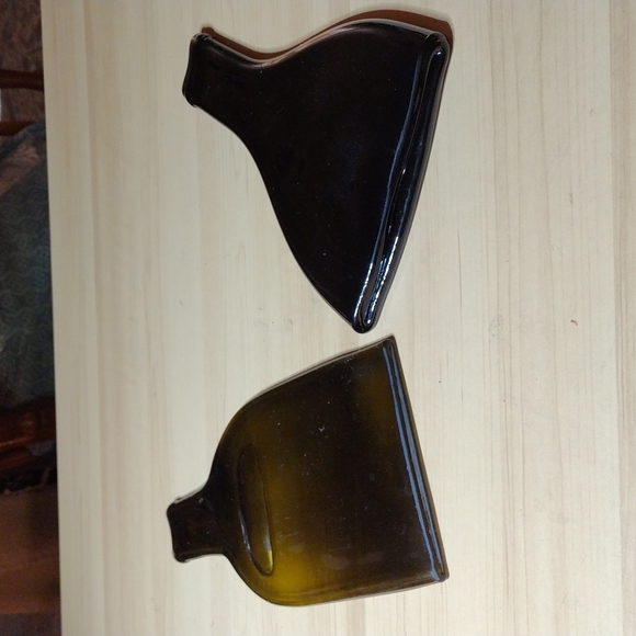 Wine bottle dishes - Picture 1 of 2